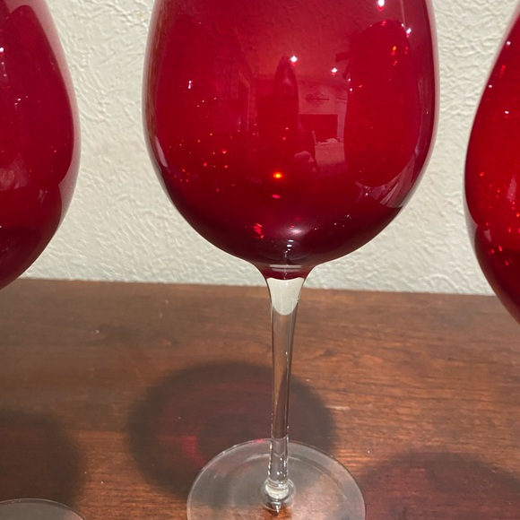 Set of 4, Ruby Red Balloon Style Wine Glasses with a Clear Stem - Picture 3 of 6